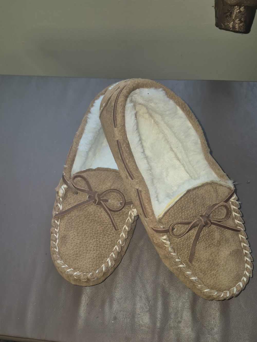 Lamo Women's Tan Suede-Look Moccasin Slippers with Cream Lining